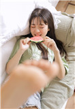 娇妻在客厅被朋友玩得呻吟动漫
